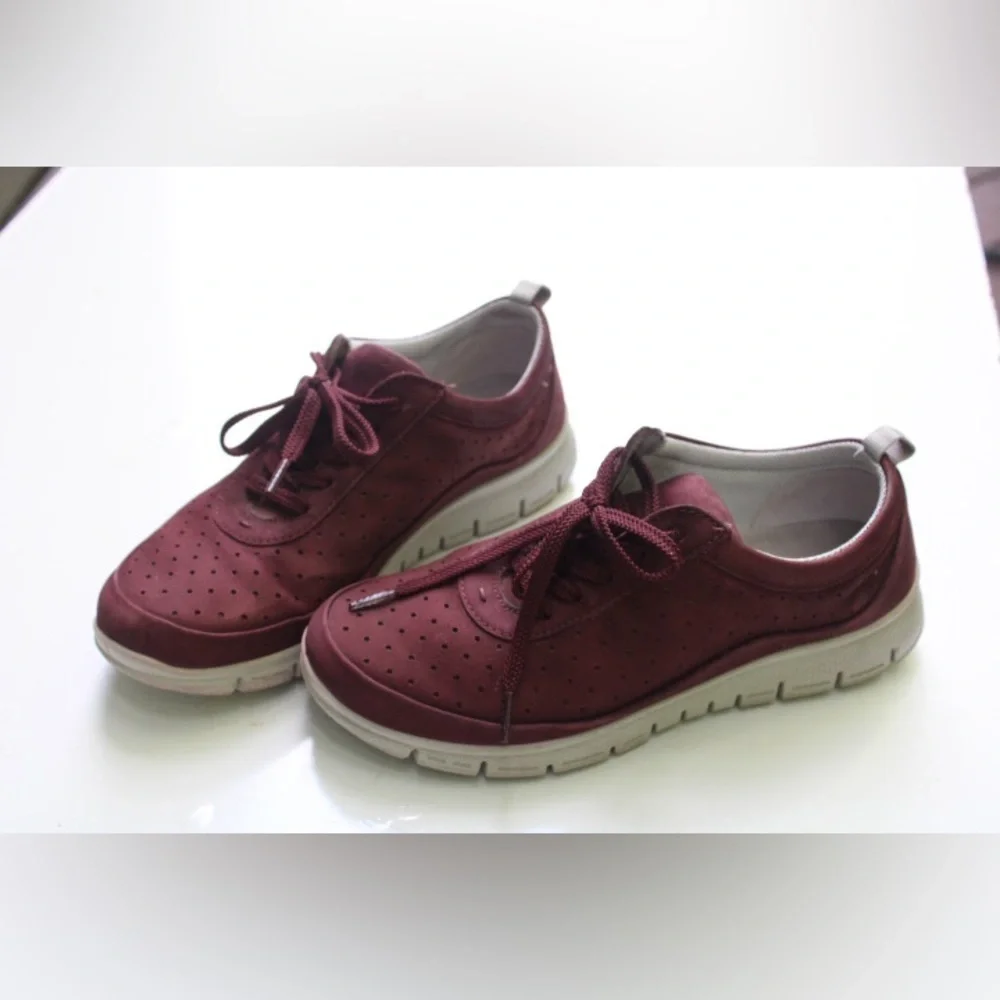 Hotter Gravity shoes